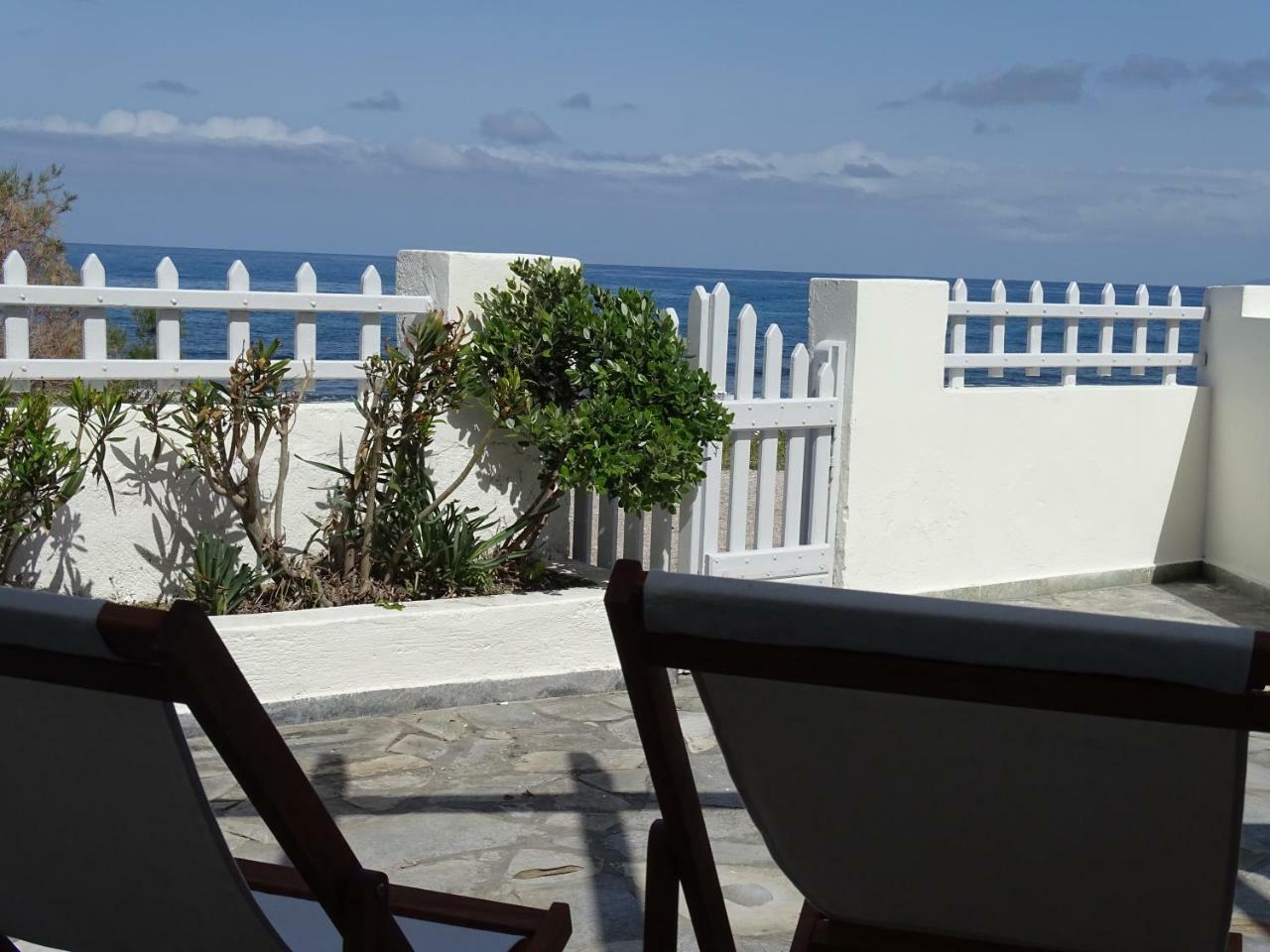 Nama Beach House 모노리토스 외부 사진