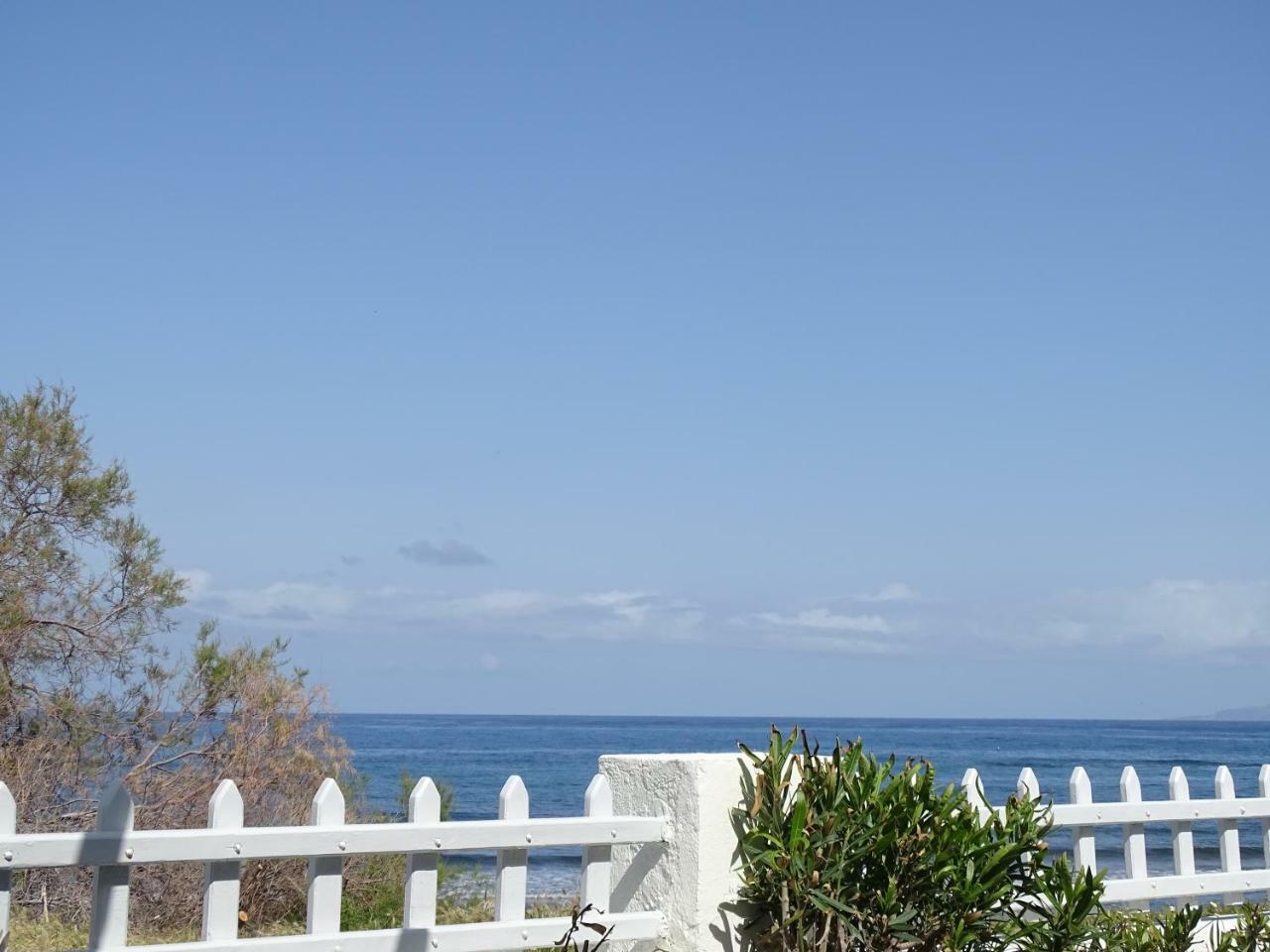 Nama Beach House 모노리토스 외부 사진
