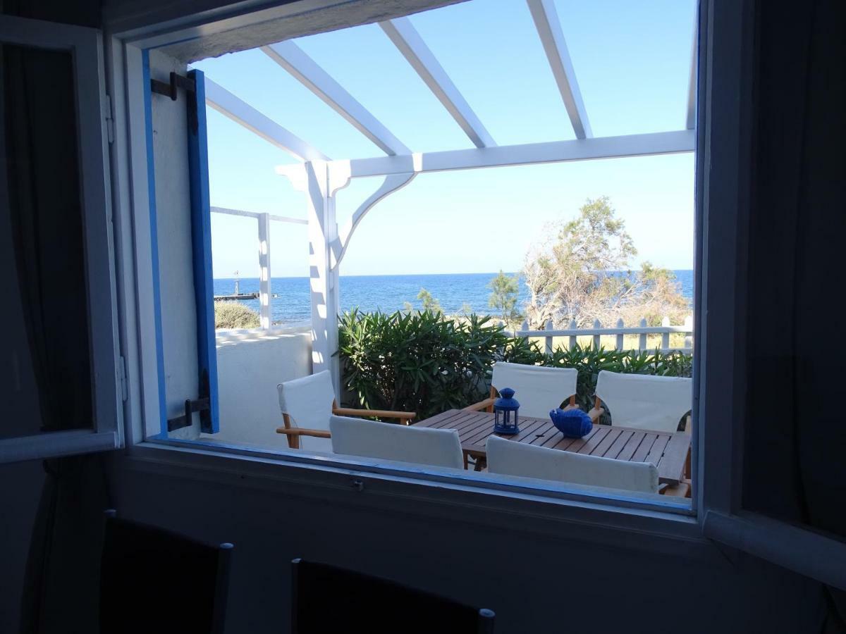 Nama Beach House 모노리토스 외부 사진